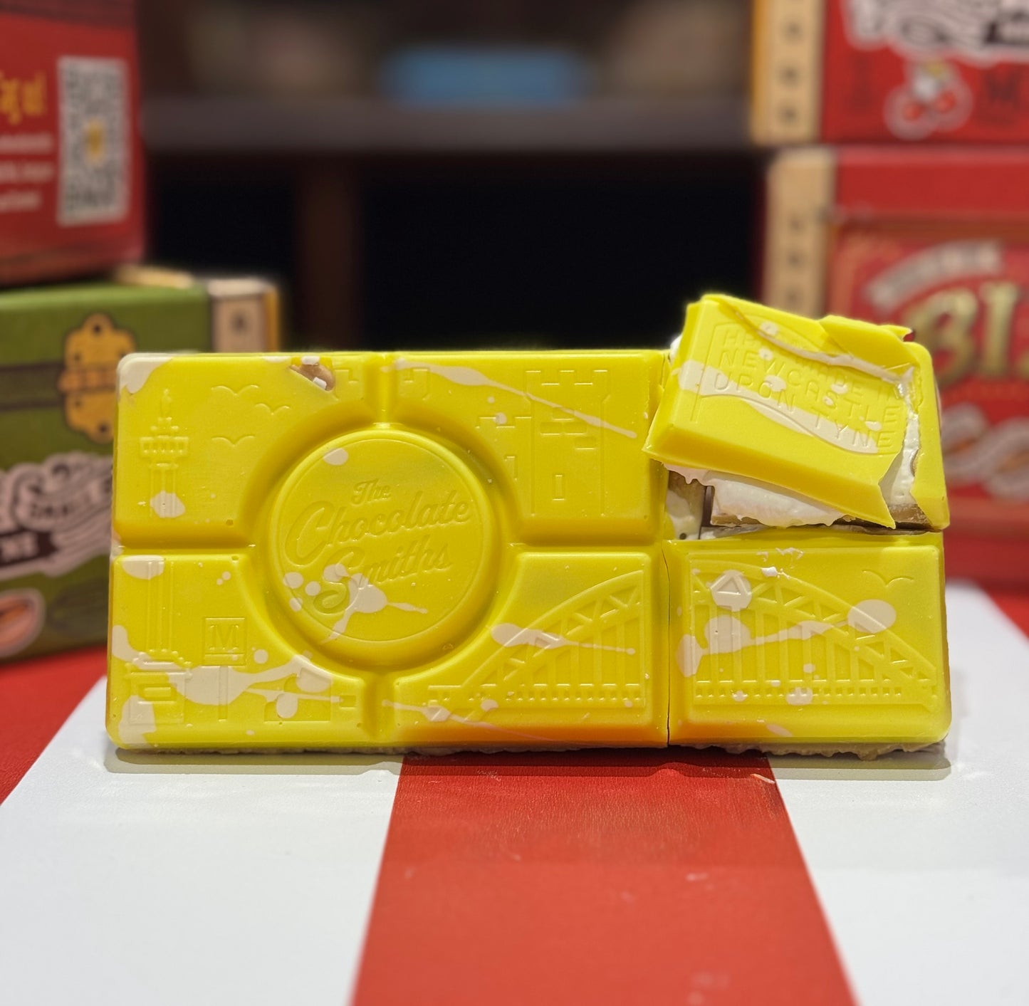 Wonky Lemon Meringue Pie Bizarre Bar 145g