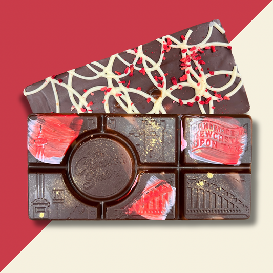 Black Forest Gateau inspired chocolate bar 145g