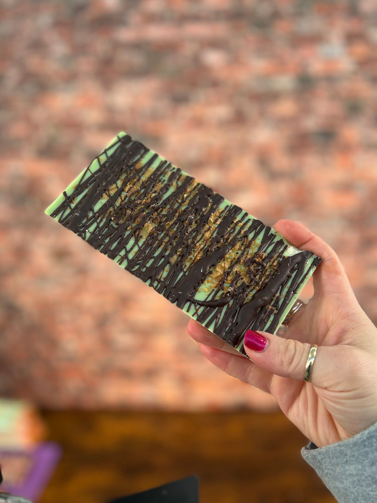 Mint Choc Chip Bizarre Bar 100g
